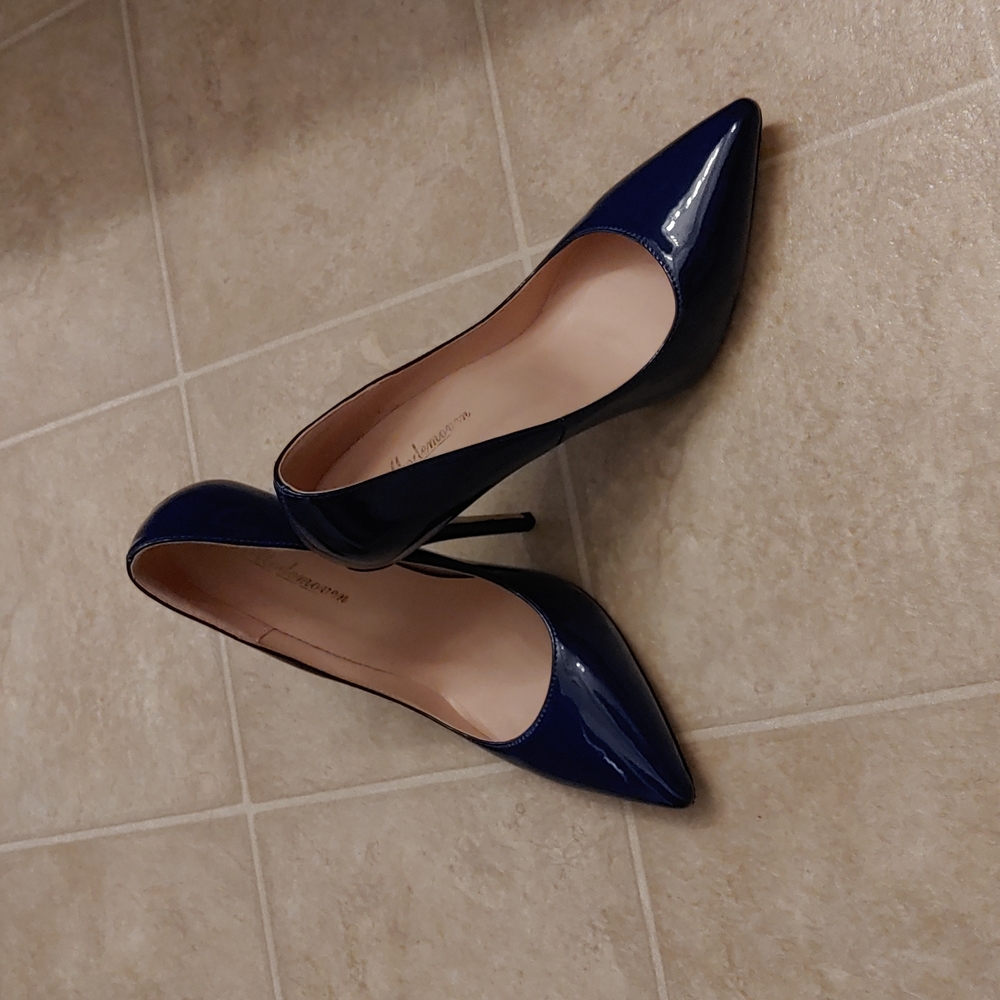 Modemoven Pumps (Sz 8.5)